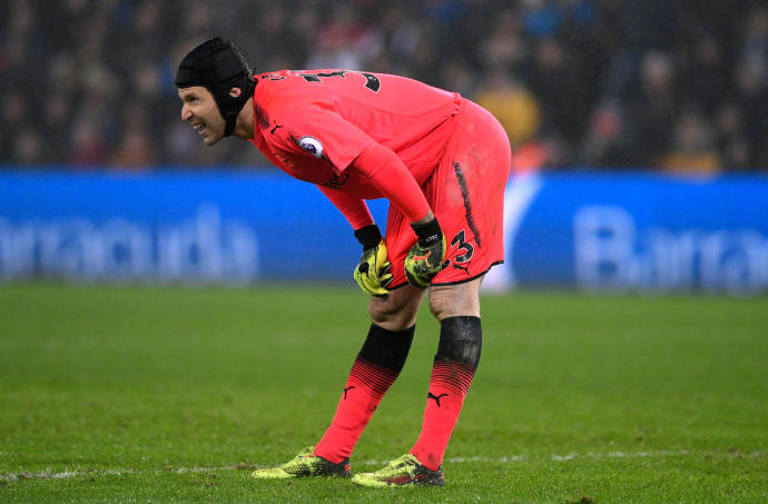 米兰体育官网-斯旺西客场逆转,阿约规犯主罚伤虏无效