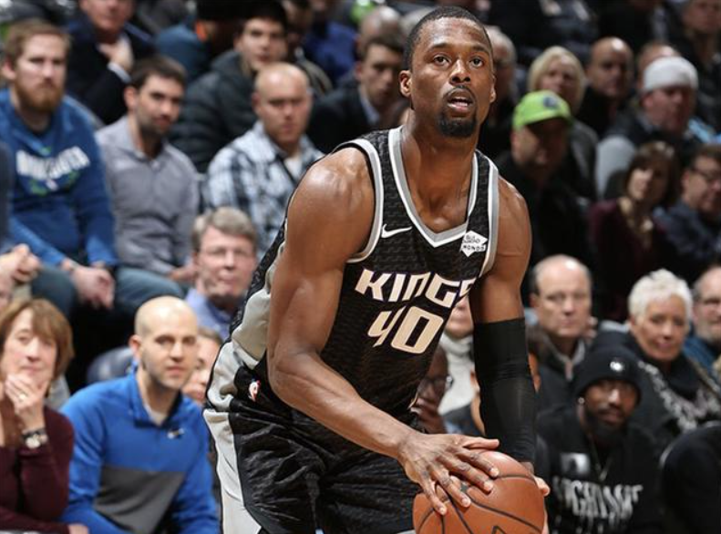 米兰体育-马刺队老将经验发挥作用，带领球队取胜